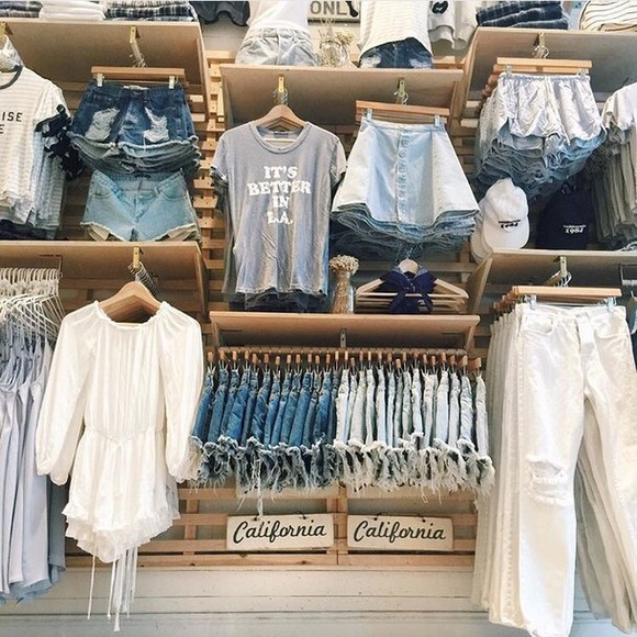 12piece  clothing mystery box - Picture 2 of 3